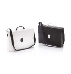 1 - VALIGIA C/TRACOLLA 27X37X8 NERO/B.CO ASS. 100501104