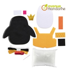 Avenue Mandarine Kit Cucito Pinguino Noah in Feltro 26 cm con Ago Filo Imbottitura KC147C